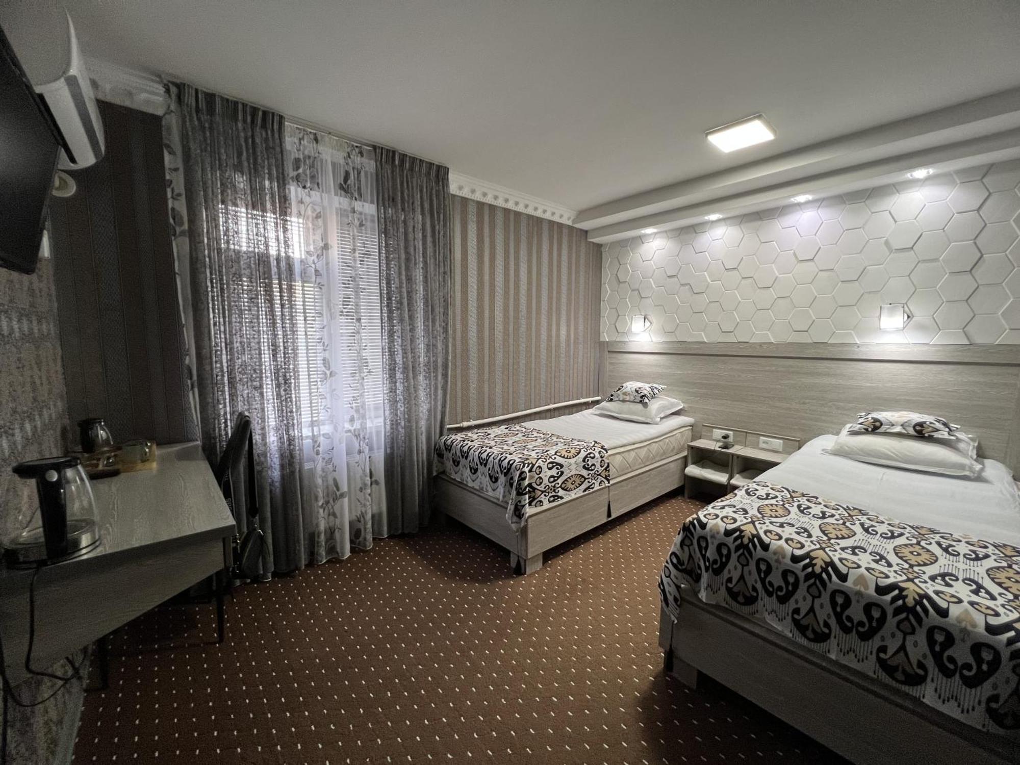 Status House Hotel เฟอร์กานา ภายนอก รูปภาพ